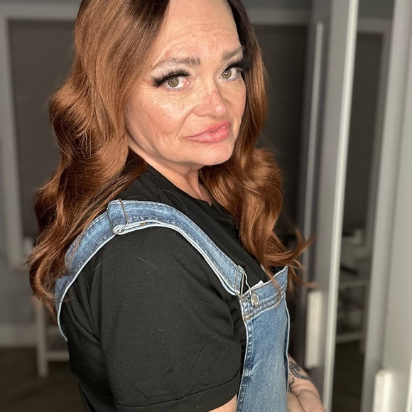 JONI - Picture 2 of 7